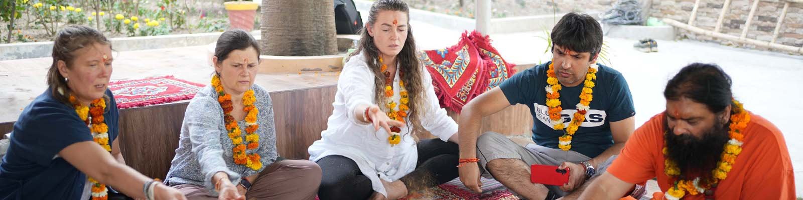 Book Yoga and Meditation Retreat in Rishikesh